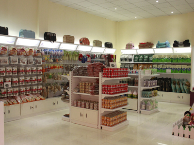 1451460284993441.jpg 样板店店内-3.jpg
